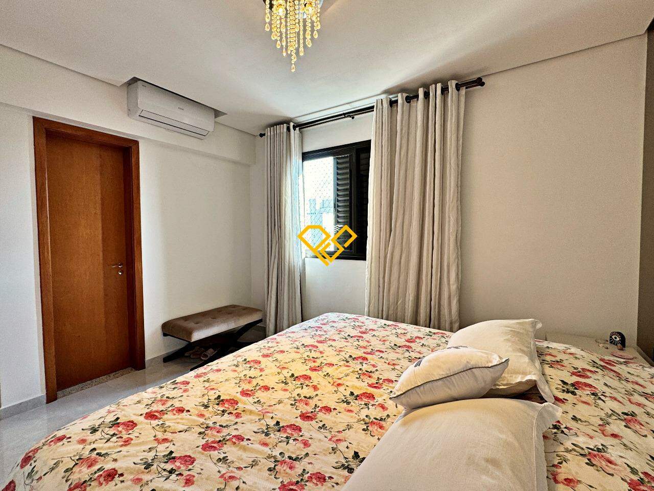 Apartamento à venda no Ponta da Praia: Dormitório 1 - suíte