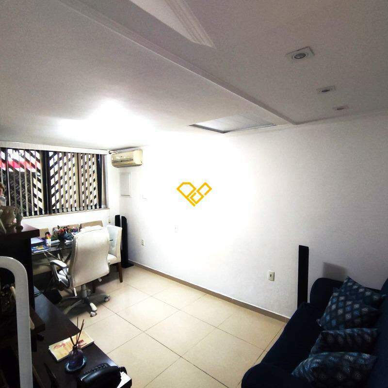 Sobrado à venda no Gonzaga: 