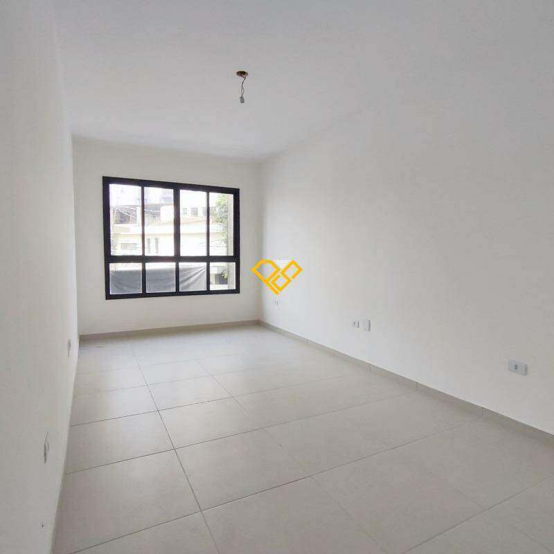 Sobreposta Alta à venda no Aparecida: Sala