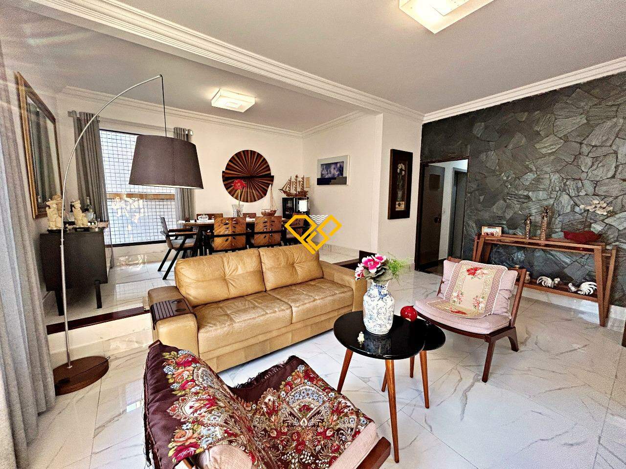 Casa à venda no Ponta da Praia: Sala