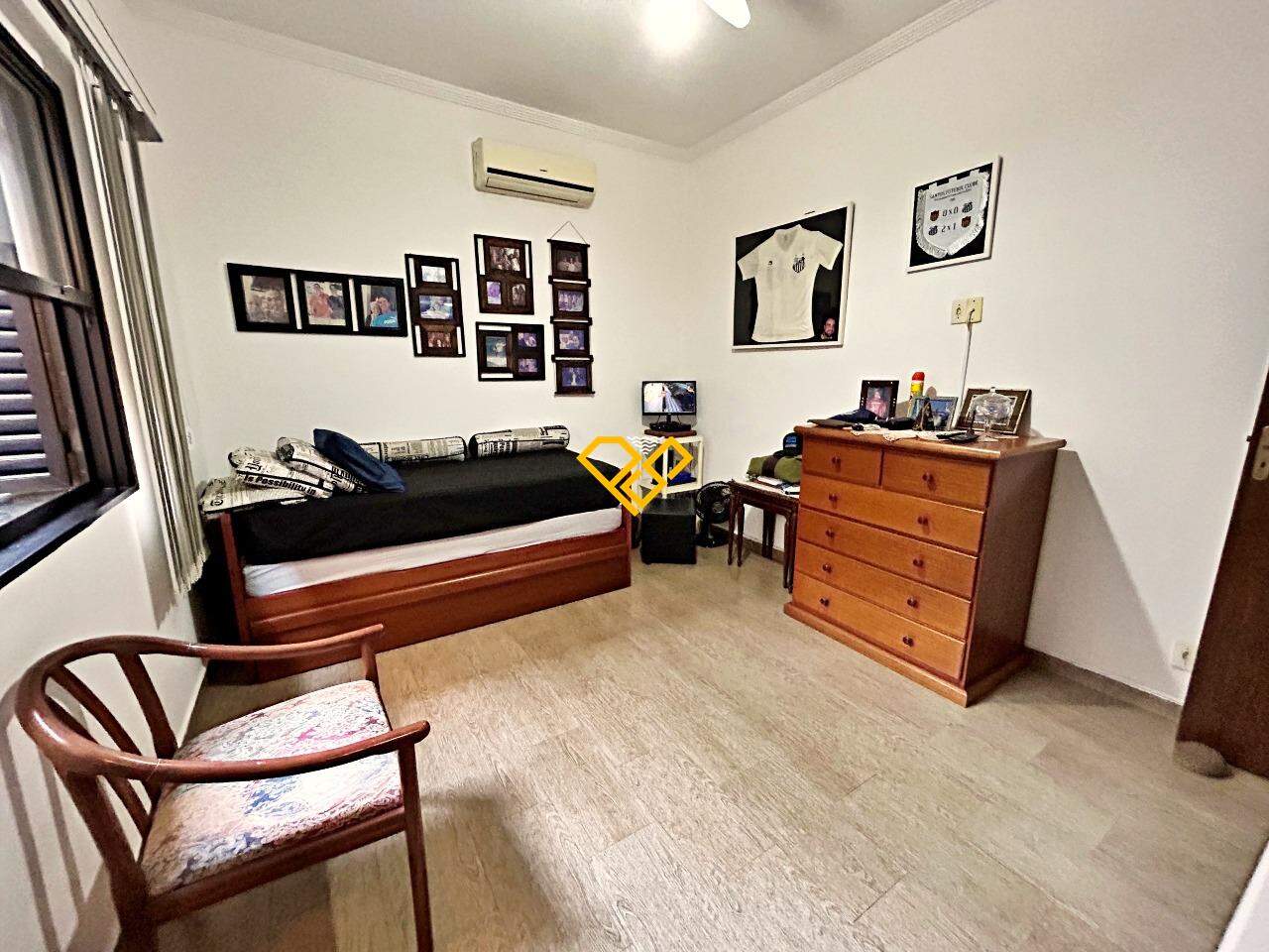 Casa à venda no Ponta da Praia: Suíte 2