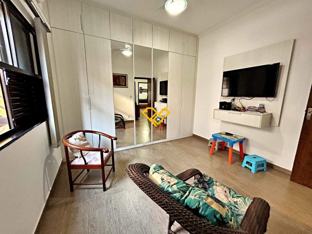 Casa à venda no Ponta da Praia: Suíte 3