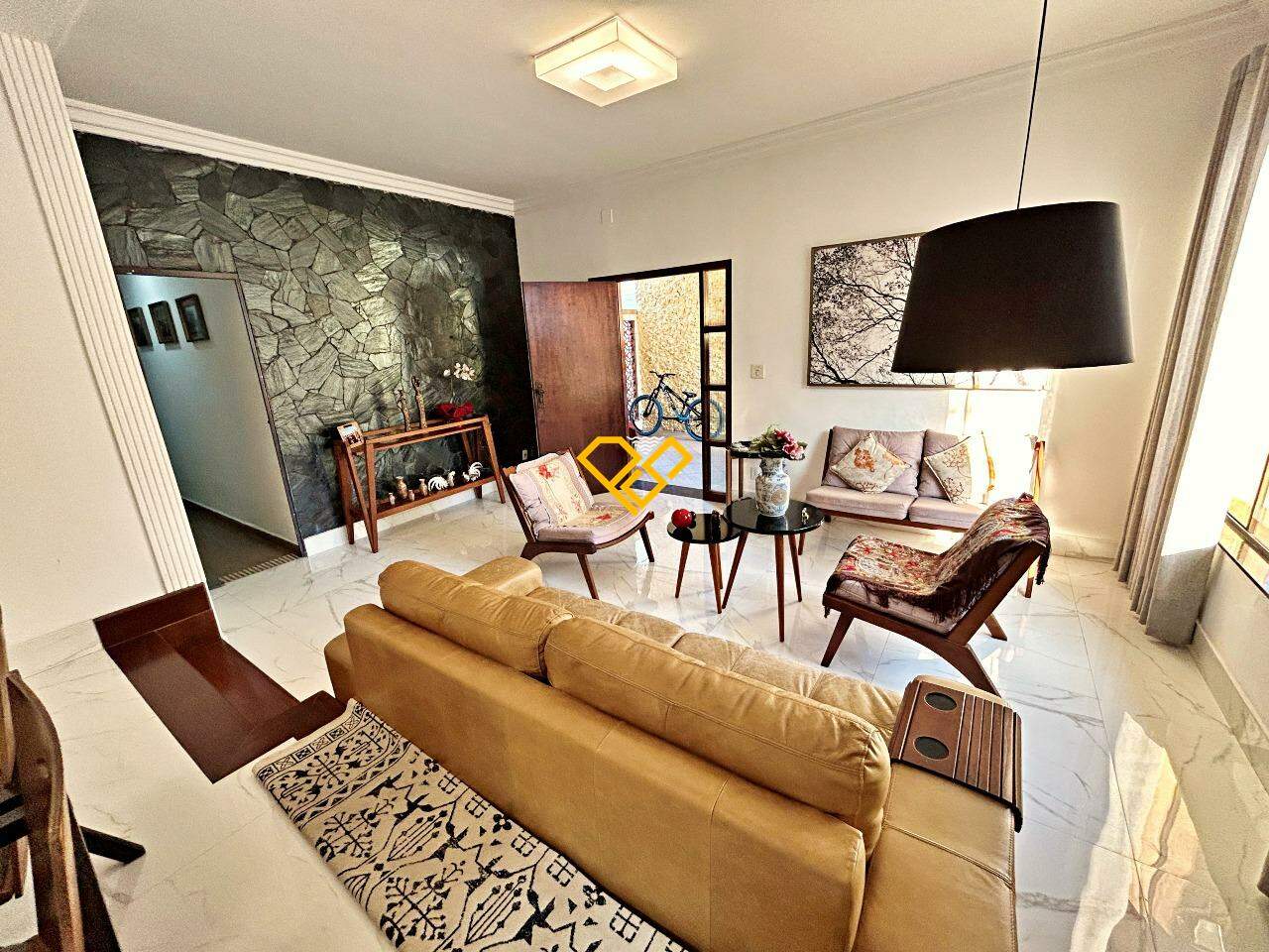 Casa à venda no Ponta da Praia: Sala