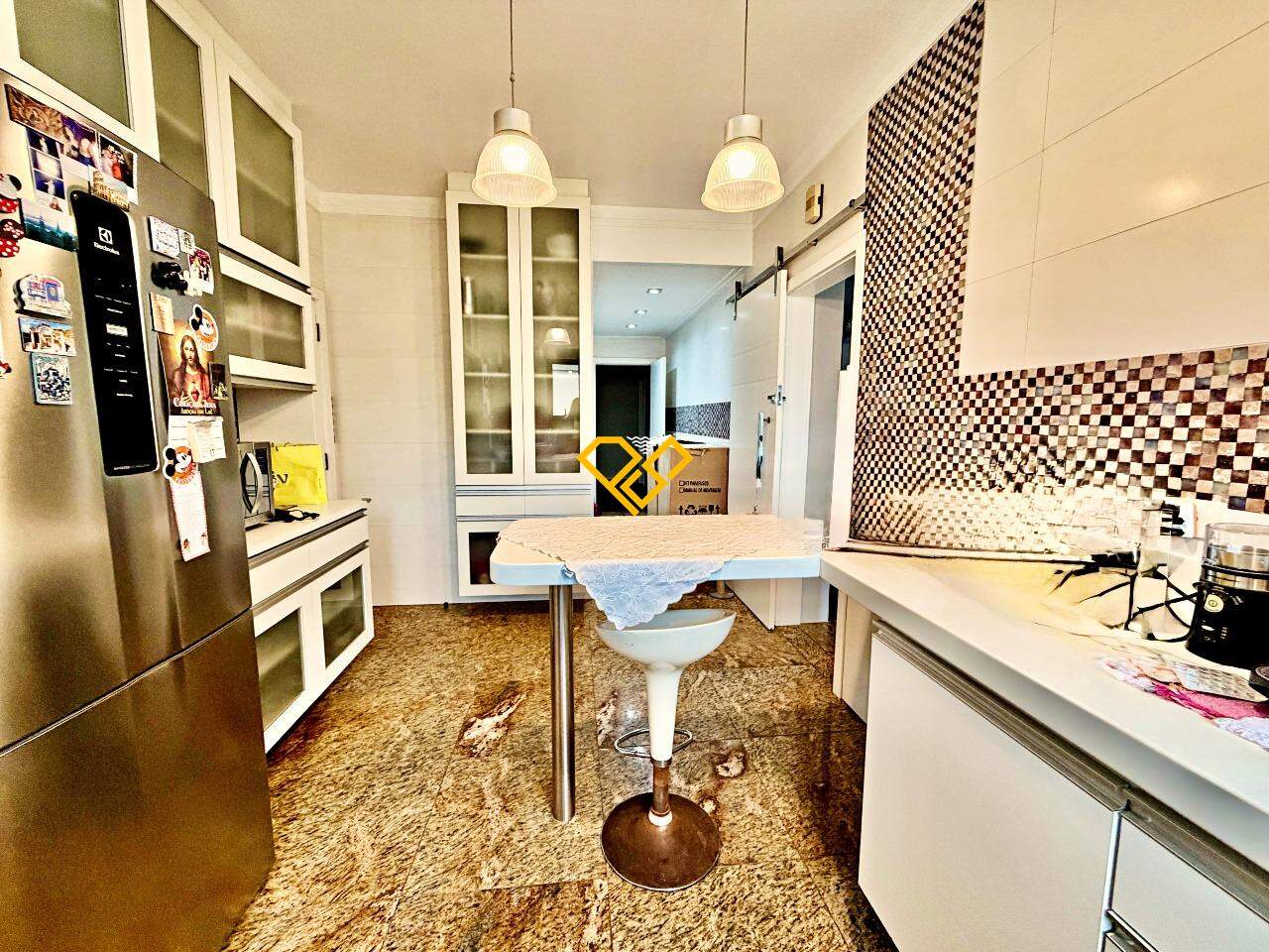 Apartamento à venda no Gonzaga: Cozinha