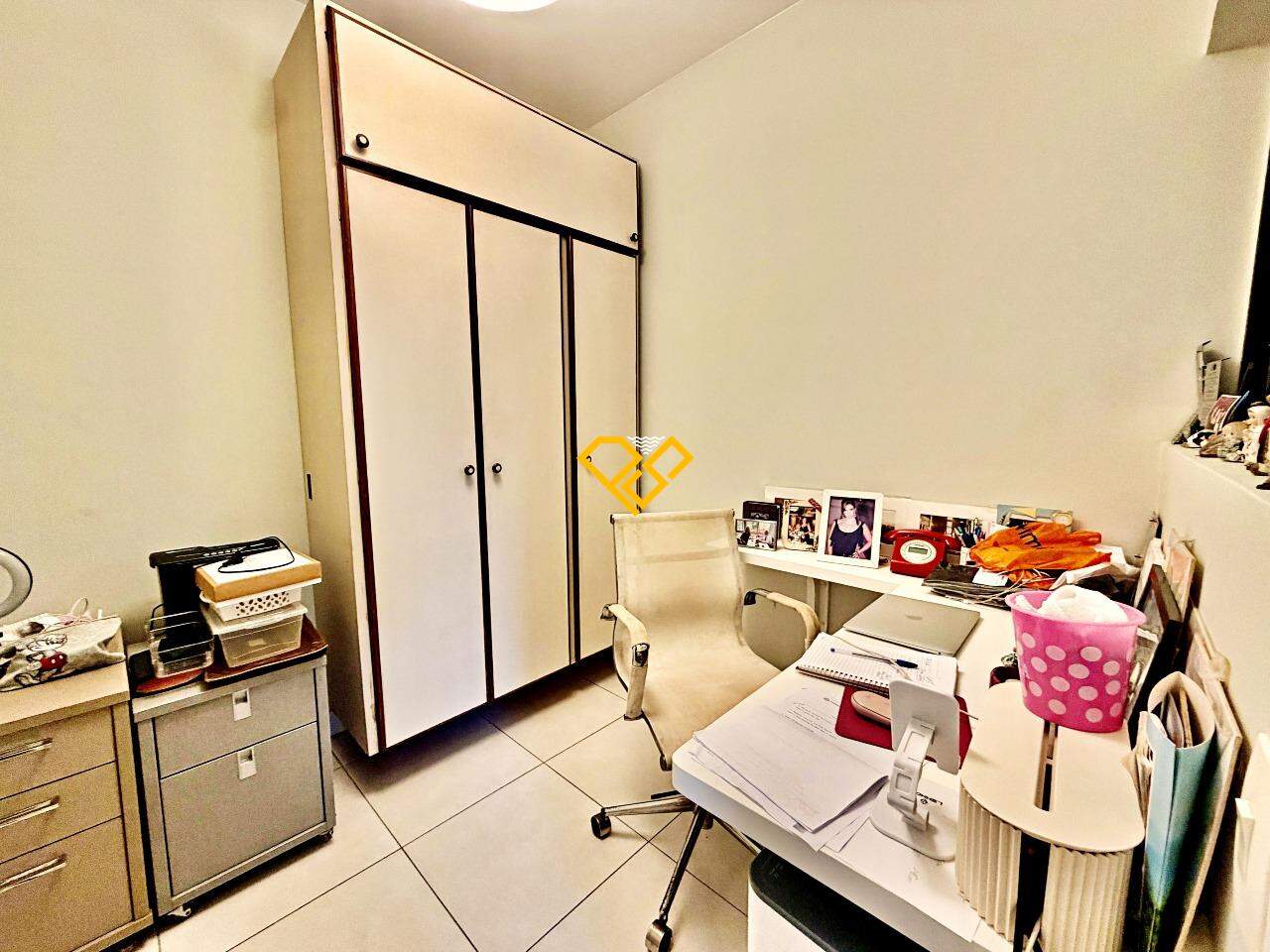 Apartamento à venda no Gonzaga: Dependência