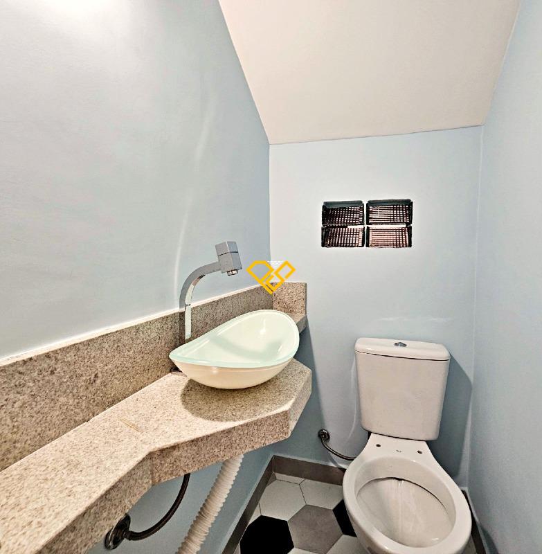 Sobrado à venda no Boqueirão: 