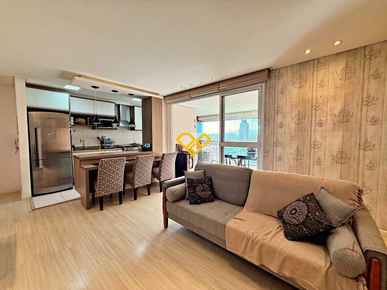 Apartamento à venda no Ponta da Praia: Sala