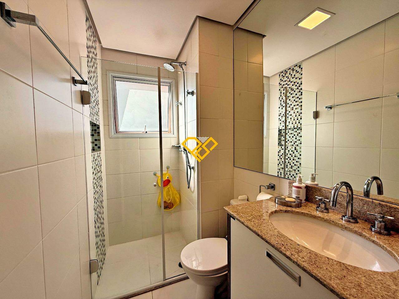 Apartamento à venda no Ponta da Praia: Wc social