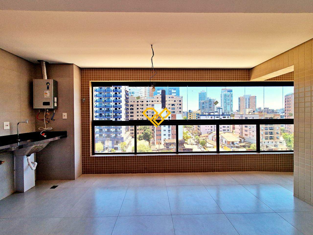 Apartamento à venda no Ponta da Praia: 