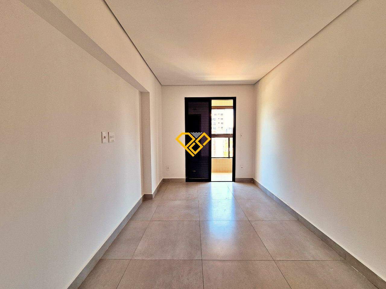Apartamento à venda no Ponta da Praia: 