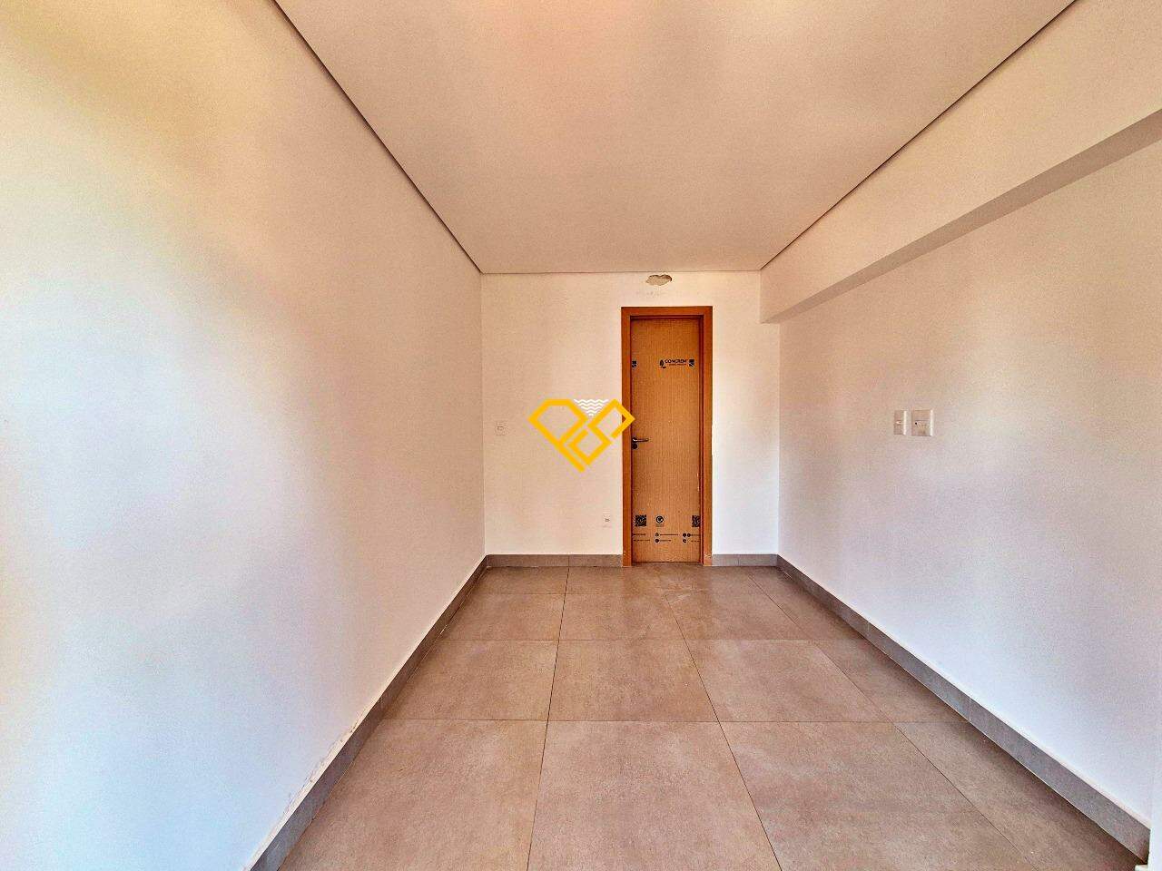 Apartamento à venda no Ponta da Praia: 
