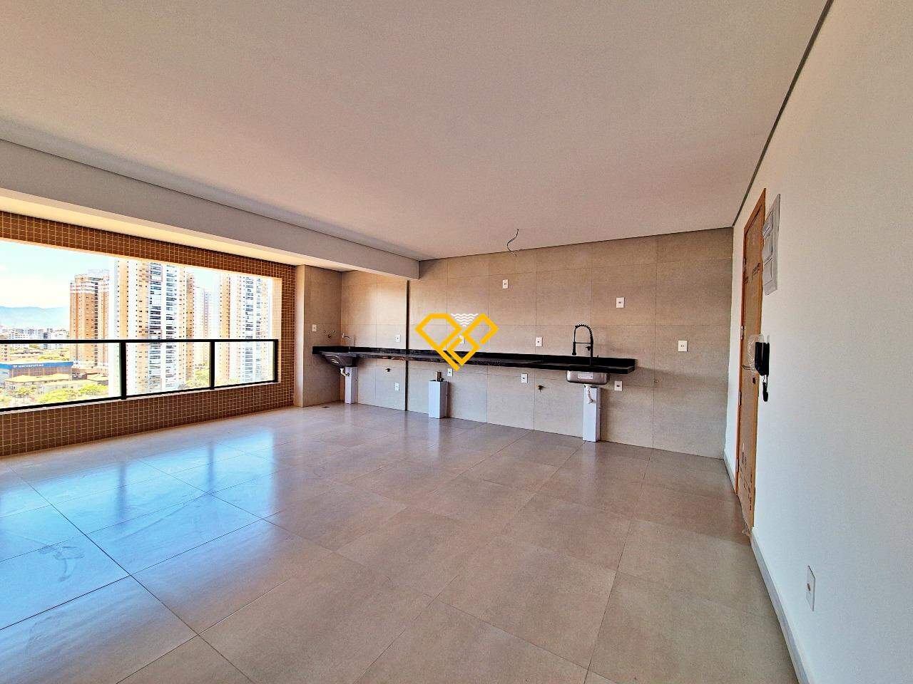 Apartamento à venda no Ponta da Praia: