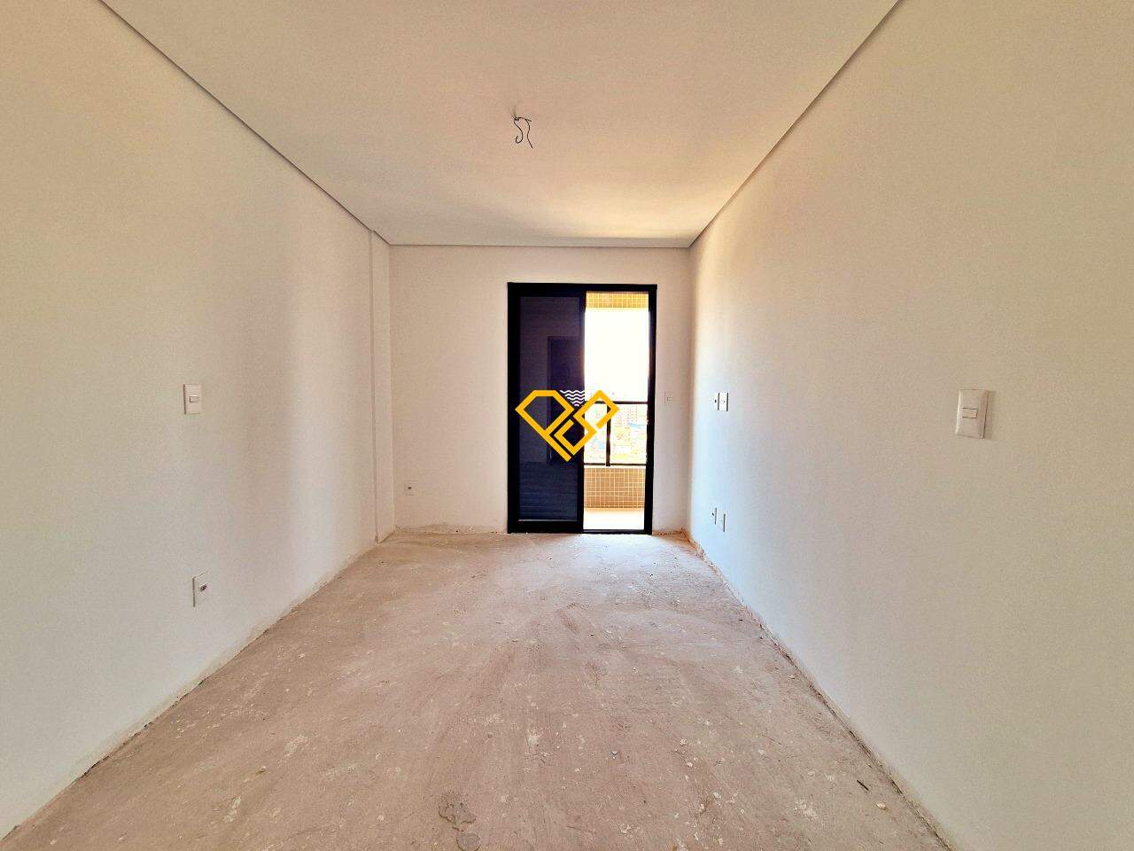 Apartamento à venda no Ponta da Praia: 