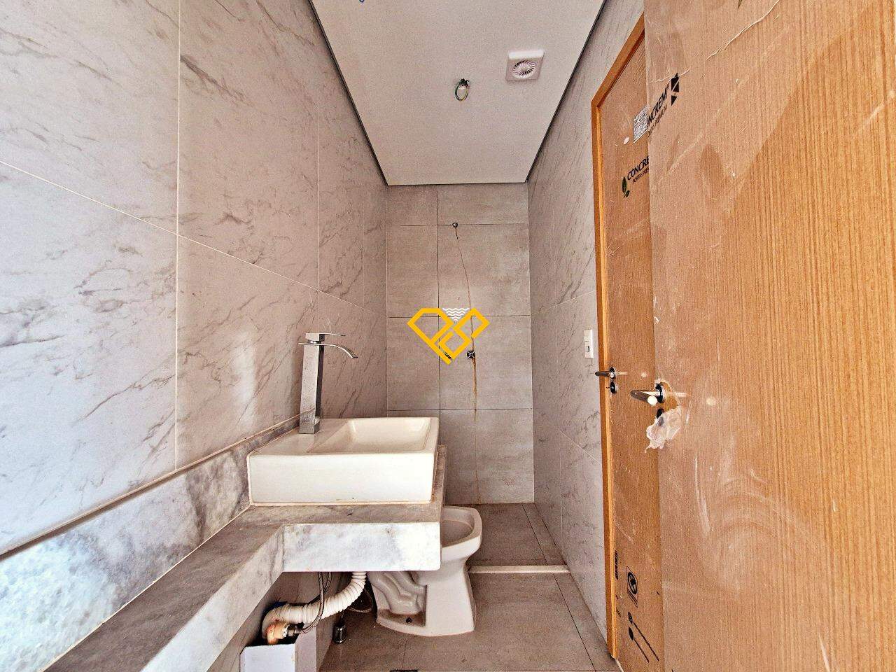 Apartamento à venda no Ponta da Praia: 