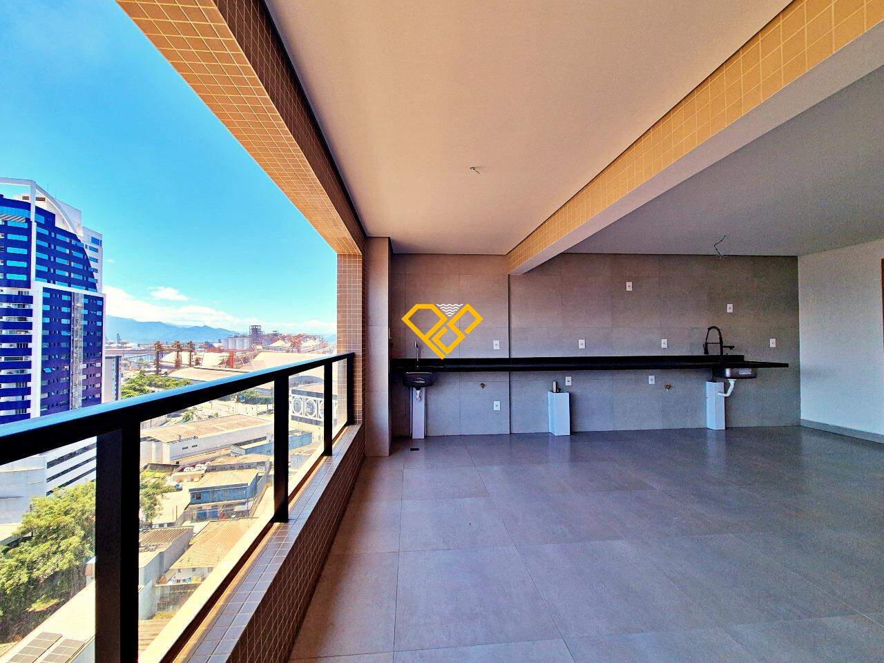 Apartamento à venda no Ponta da Praia: