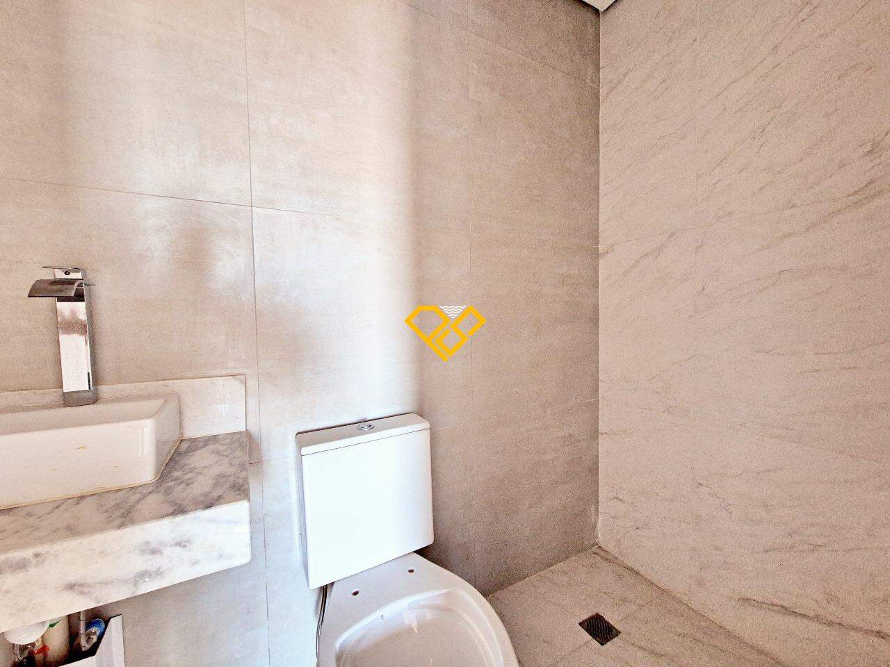 Apartamento à venda no Ponta da Praia: 