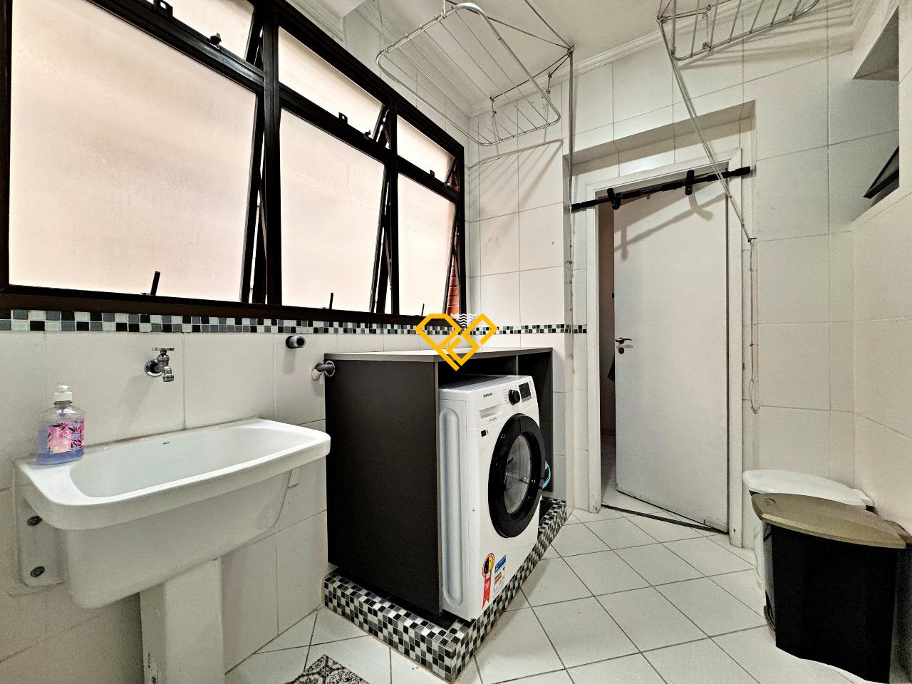 Apartamento à venda no Embaré: Área de serviço