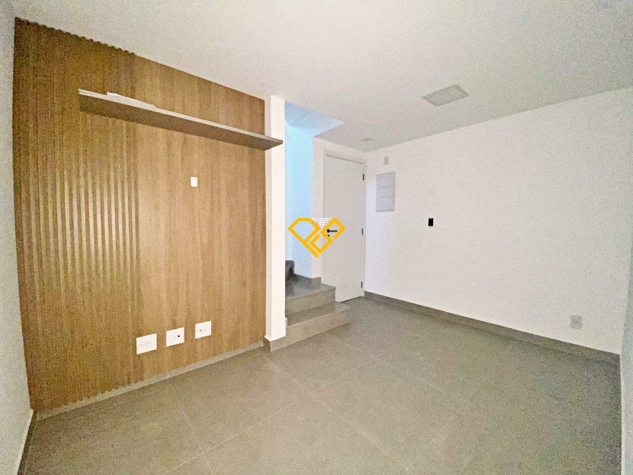 Apartamento Duplex para aluguel no Marapé: Sala íntima