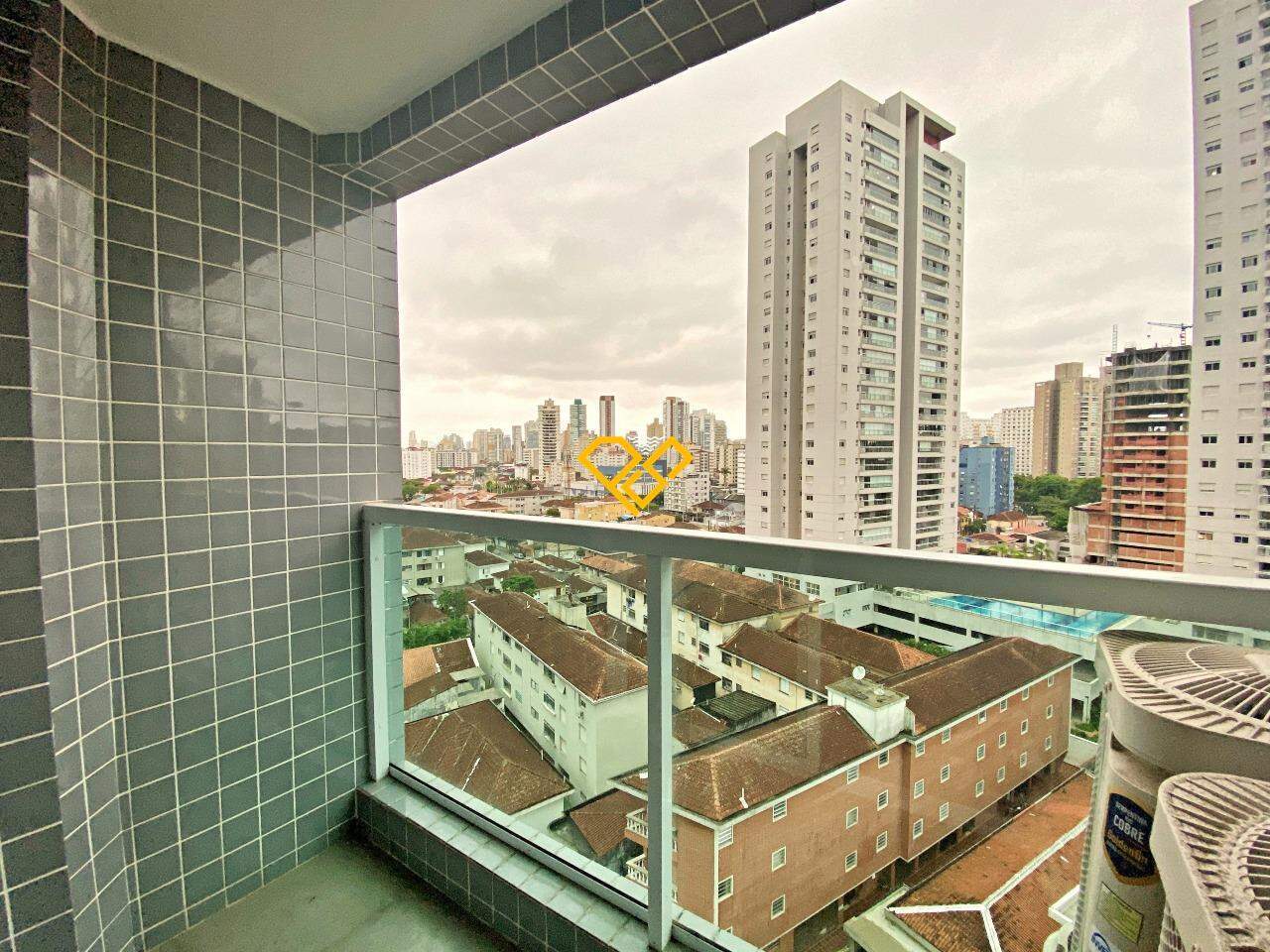 Apartamento Duplex para aluguel no Marapé: Varanda