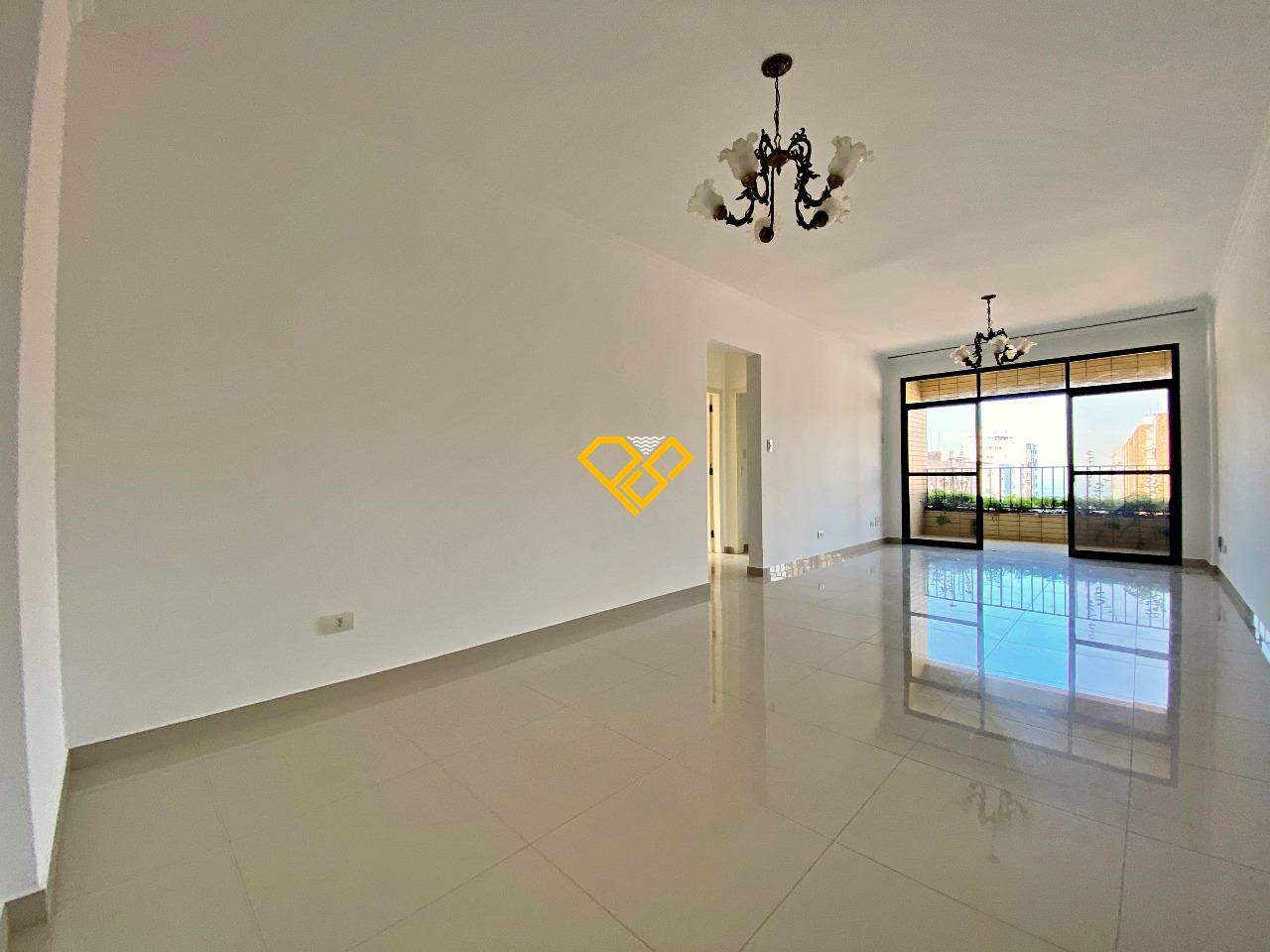 Apartamento para aluguel no Ponta da Praia: Sala