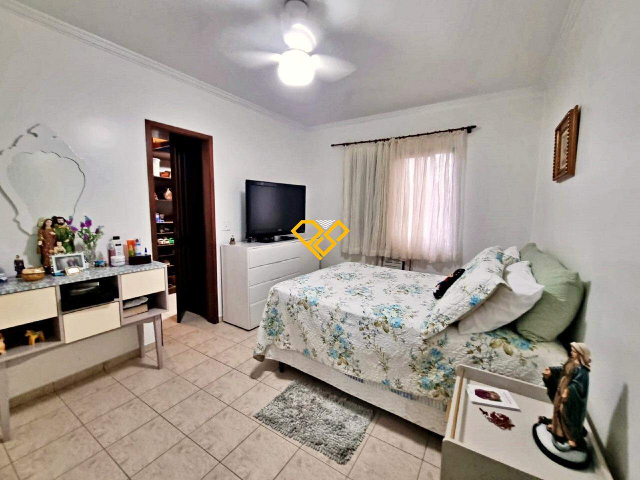 Apartamento à venda no Gonzaga: Dormitório 1 - suíte