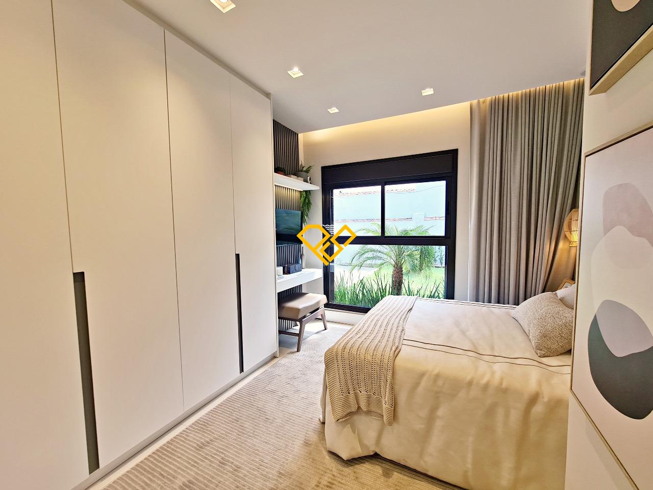 Apartamento à venda no Ponta da Praia: 