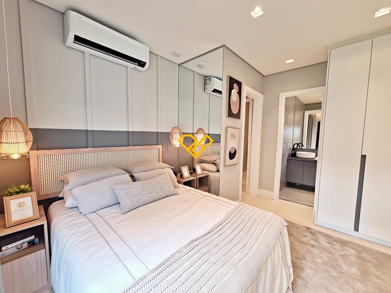 Apartamento à venda no Ponta da Praia: 