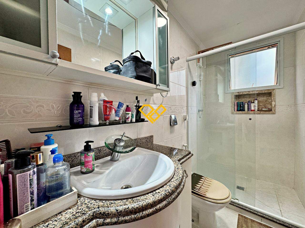 Apartamento à venda no Vila Rica: Wc suíte