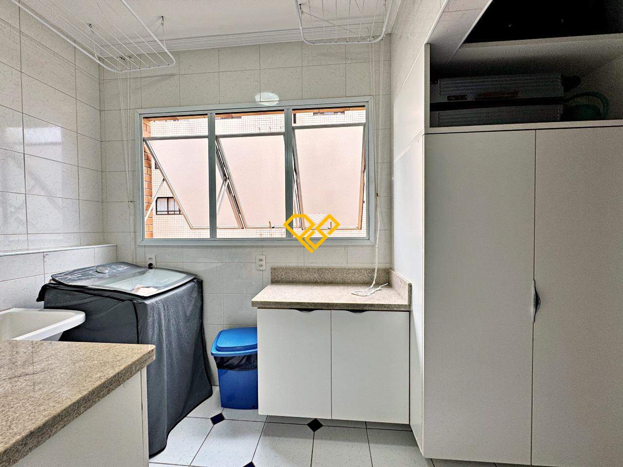 Apartamento à venda no Vila Rica: Área de serviço