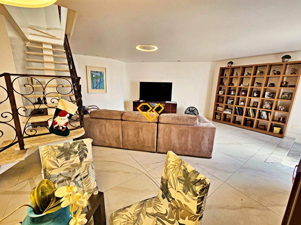 Cobertura à venda no Aparecida: Sala 1 ° piso