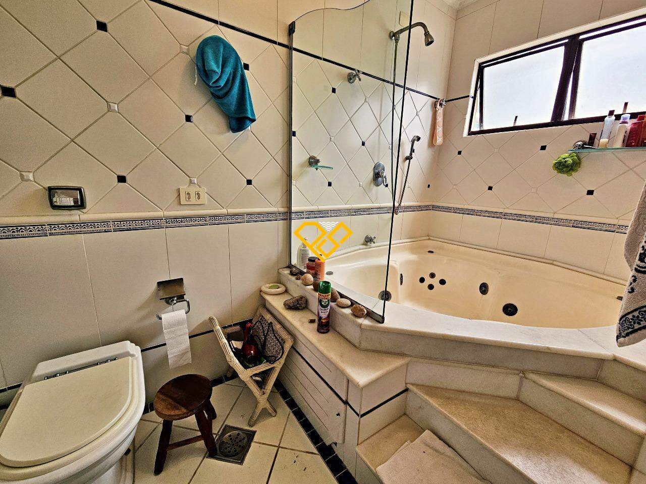 Cobertura à venda no Aparecida: Wc suíte 1