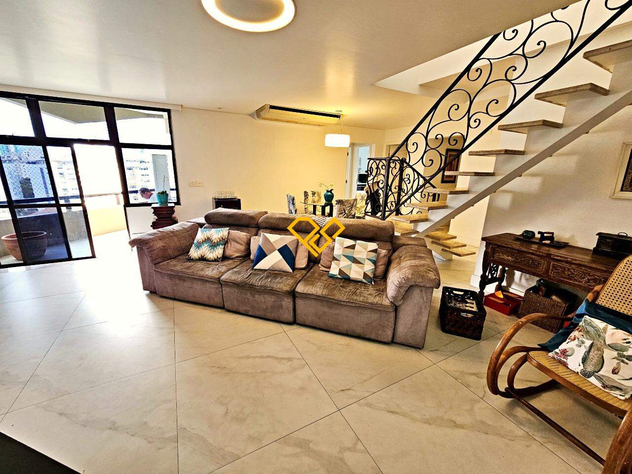 Cobertura à venda no Aparecida: Sala 1 ° piso