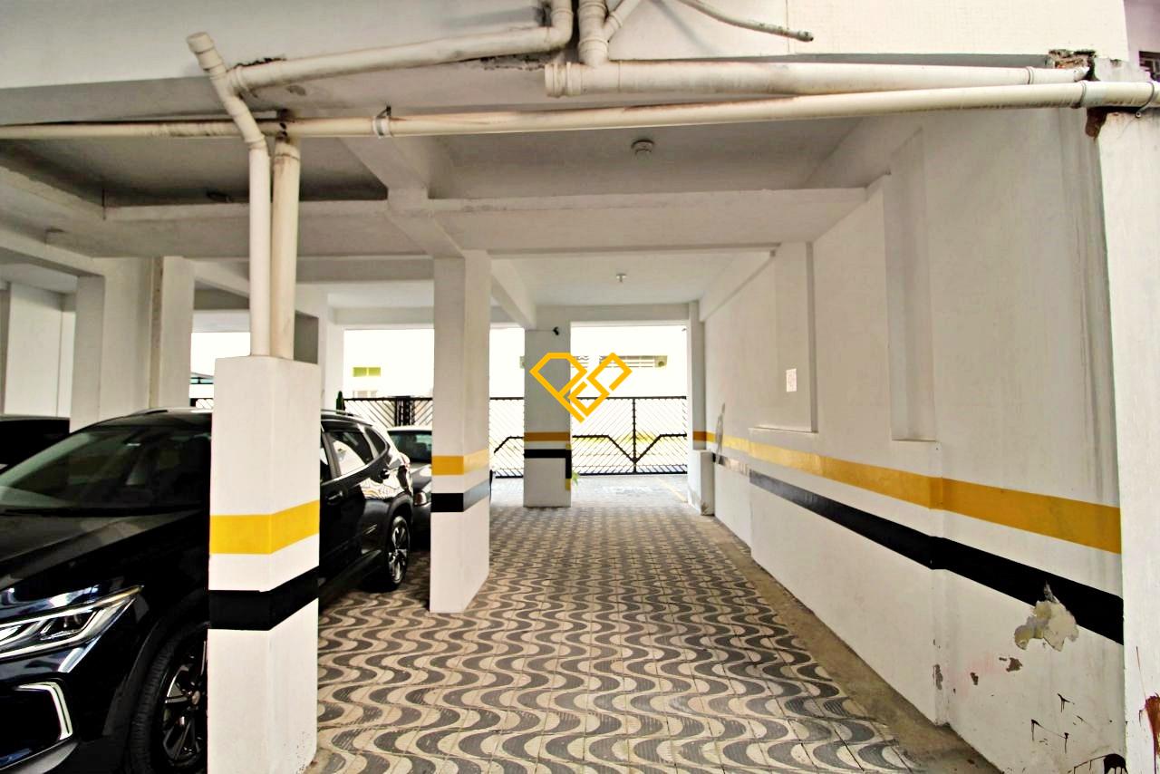 Apartamento à venda no Boqueirão: Garagem