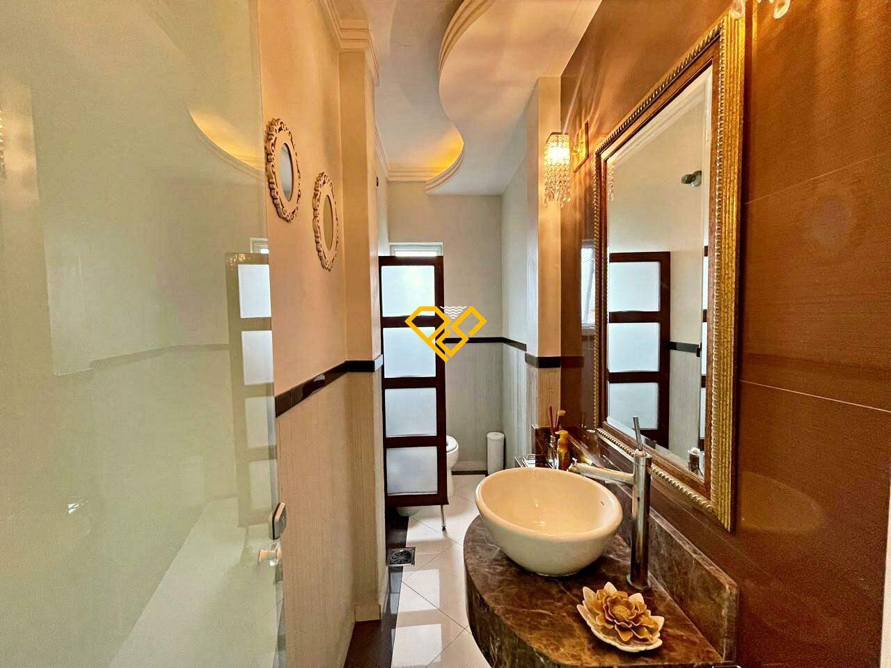 Apartamento à venda no Boqueirão: Lavabo
