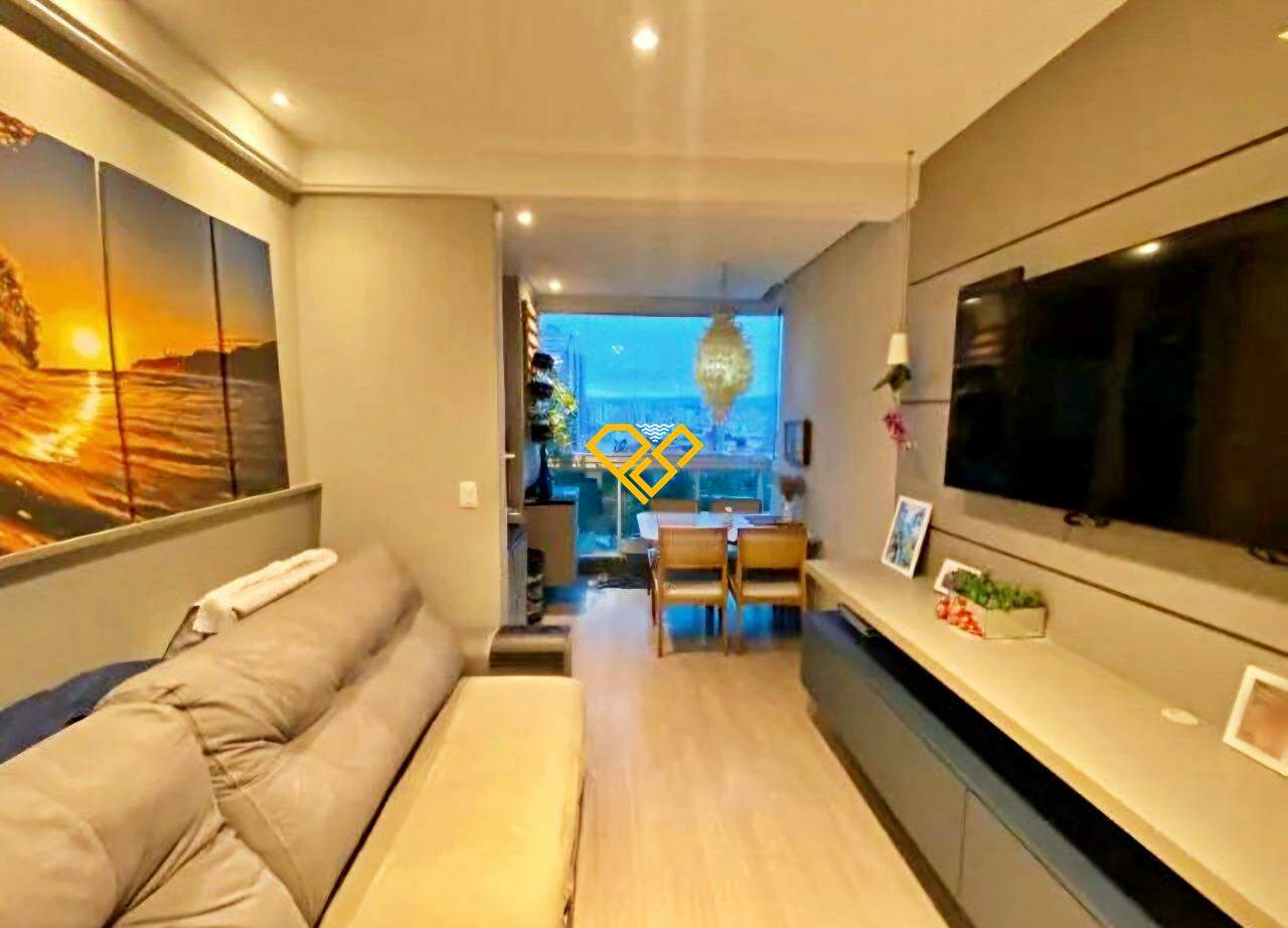 Apartamento à venda no Ponta da Praia: Sala