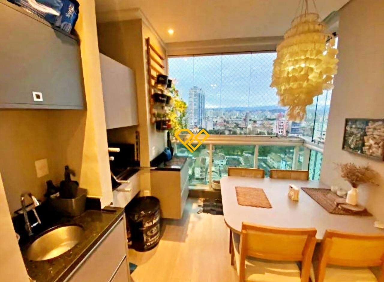 Apartamento à venda no Ponta da Praia: Varanda