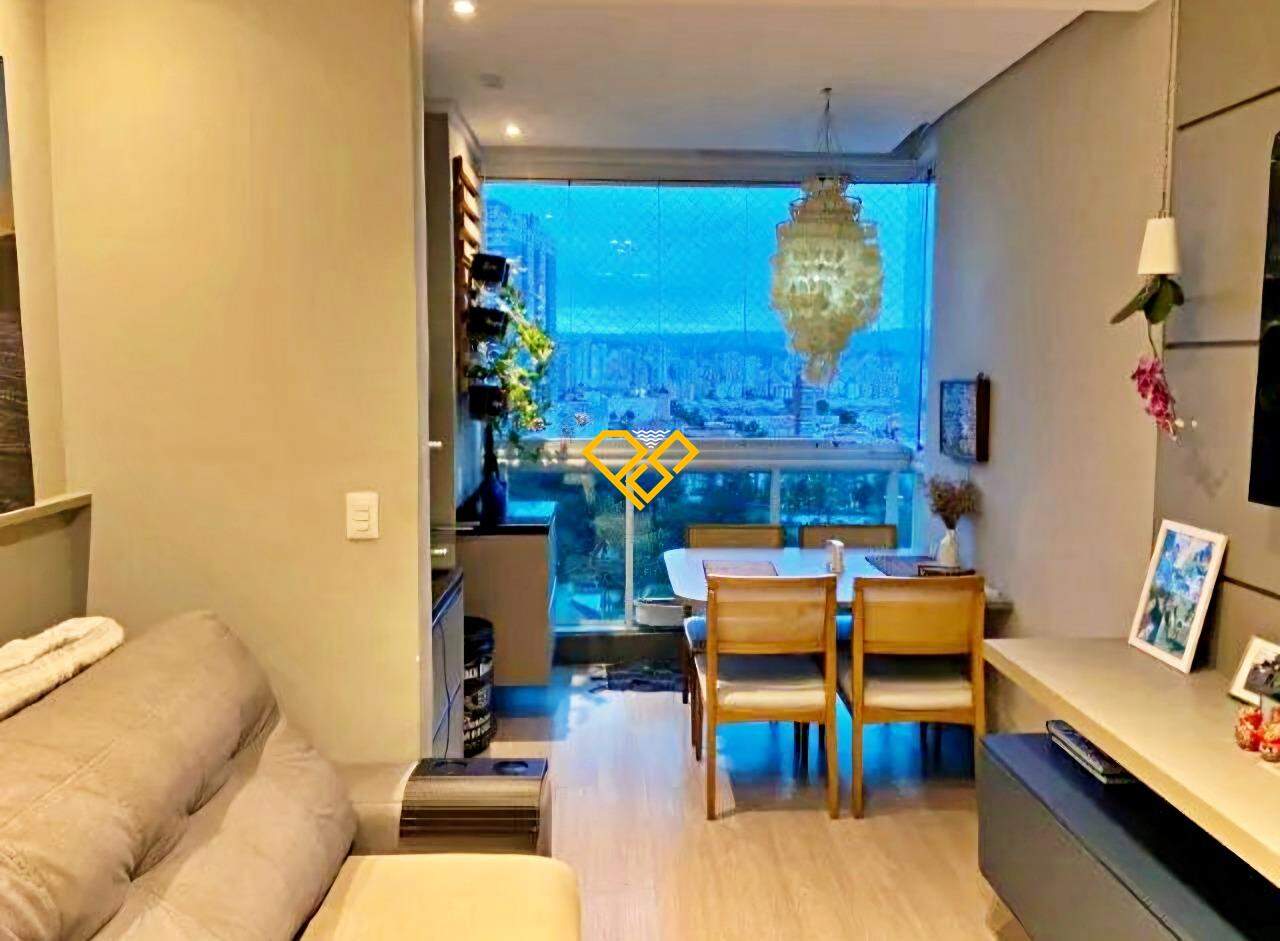 Apartamento à venda no Ponta da Praia: Sala