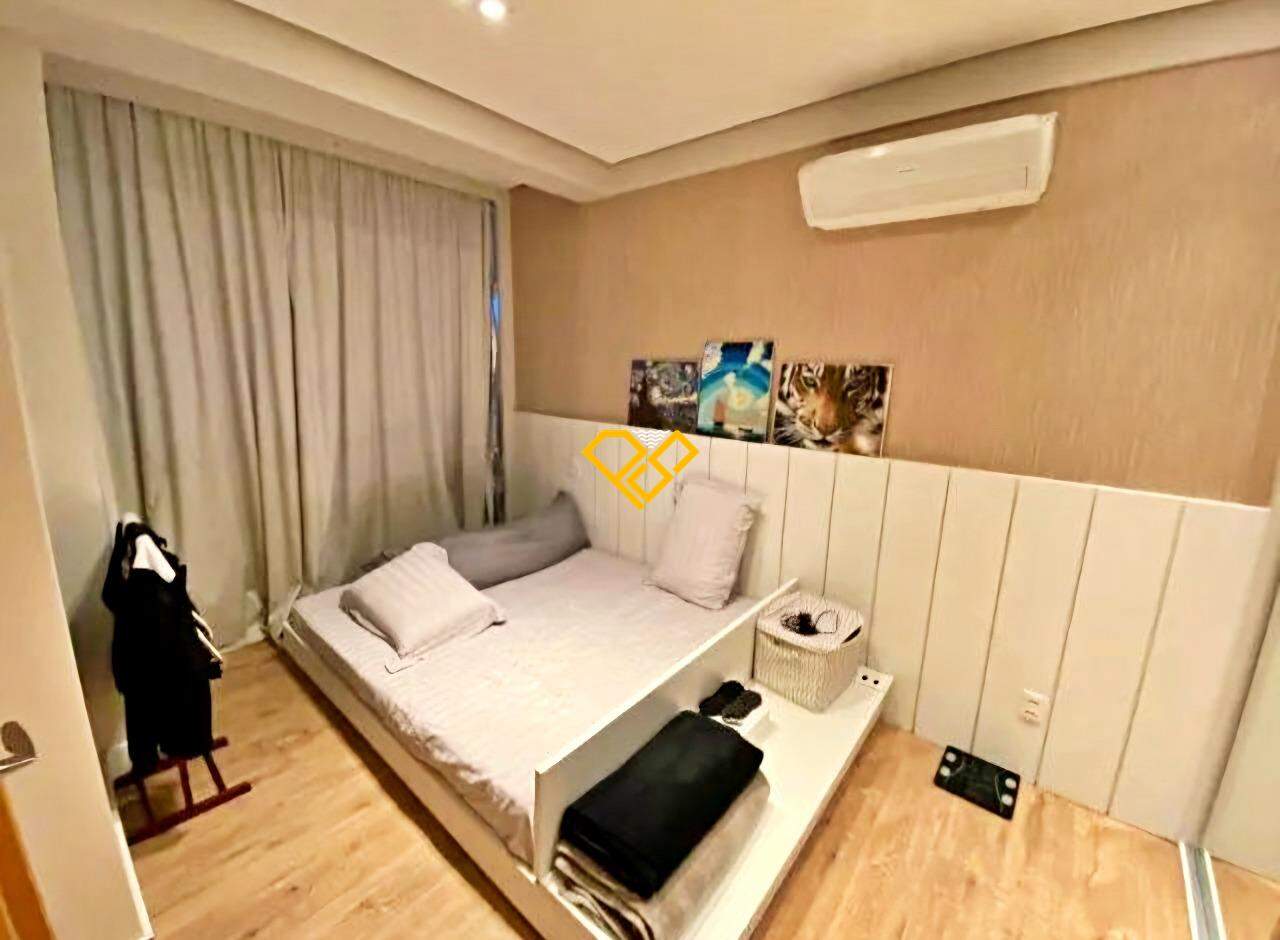 Apartamento à venda no Ponta da Praia: Suíte 1