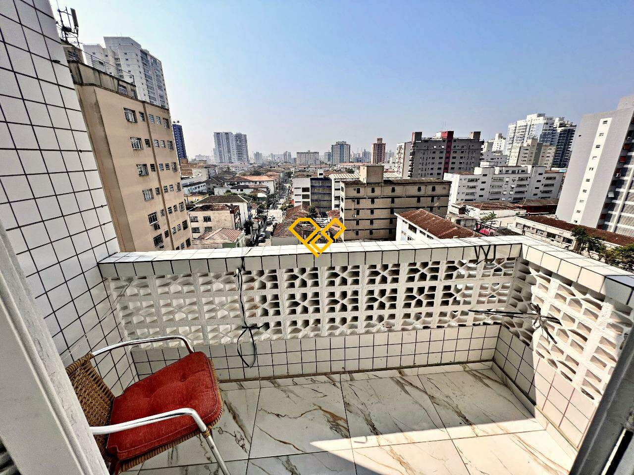 Apartamento à venda no Embaré: Varanda