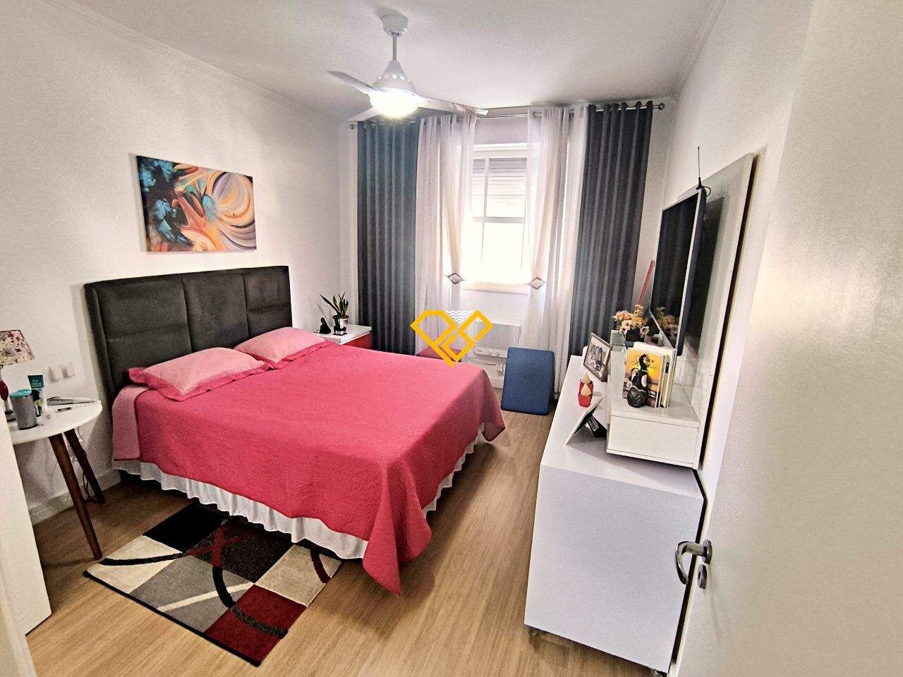 Apartamento à venda no Embaré: