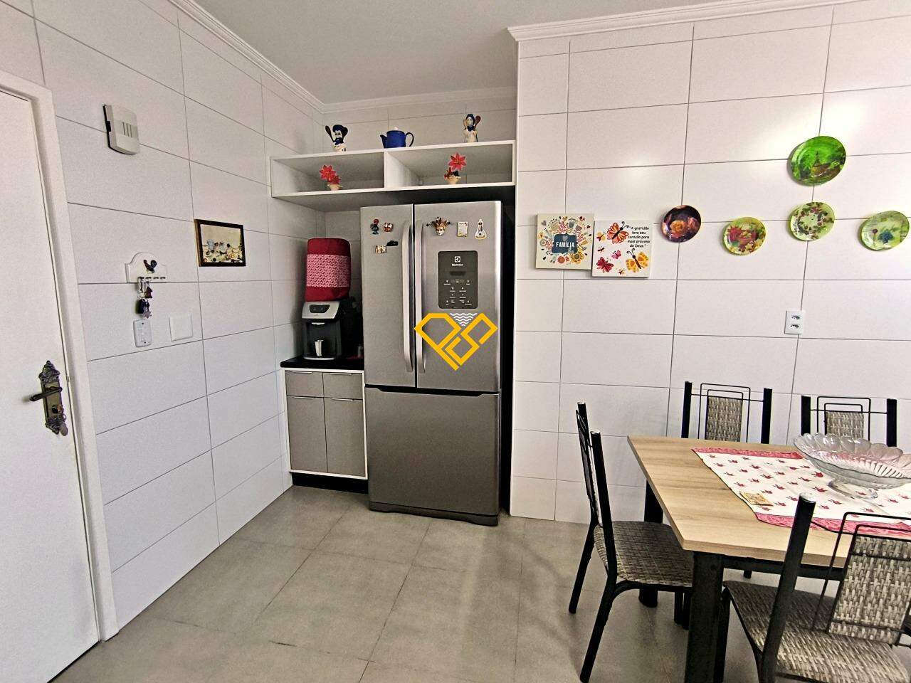 Apartamento à venda no Embaré: