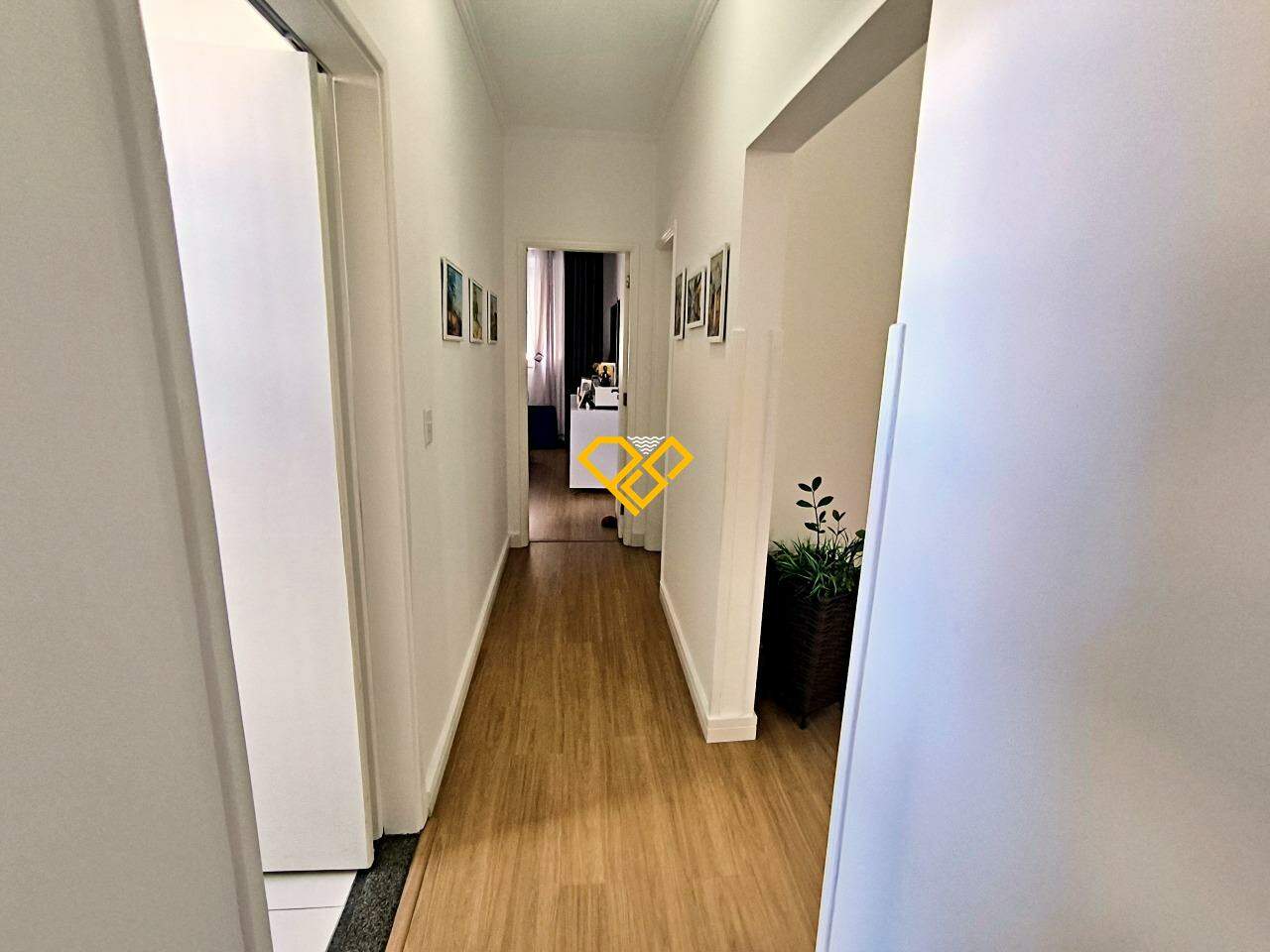 Apartamento à venda no Embaré: