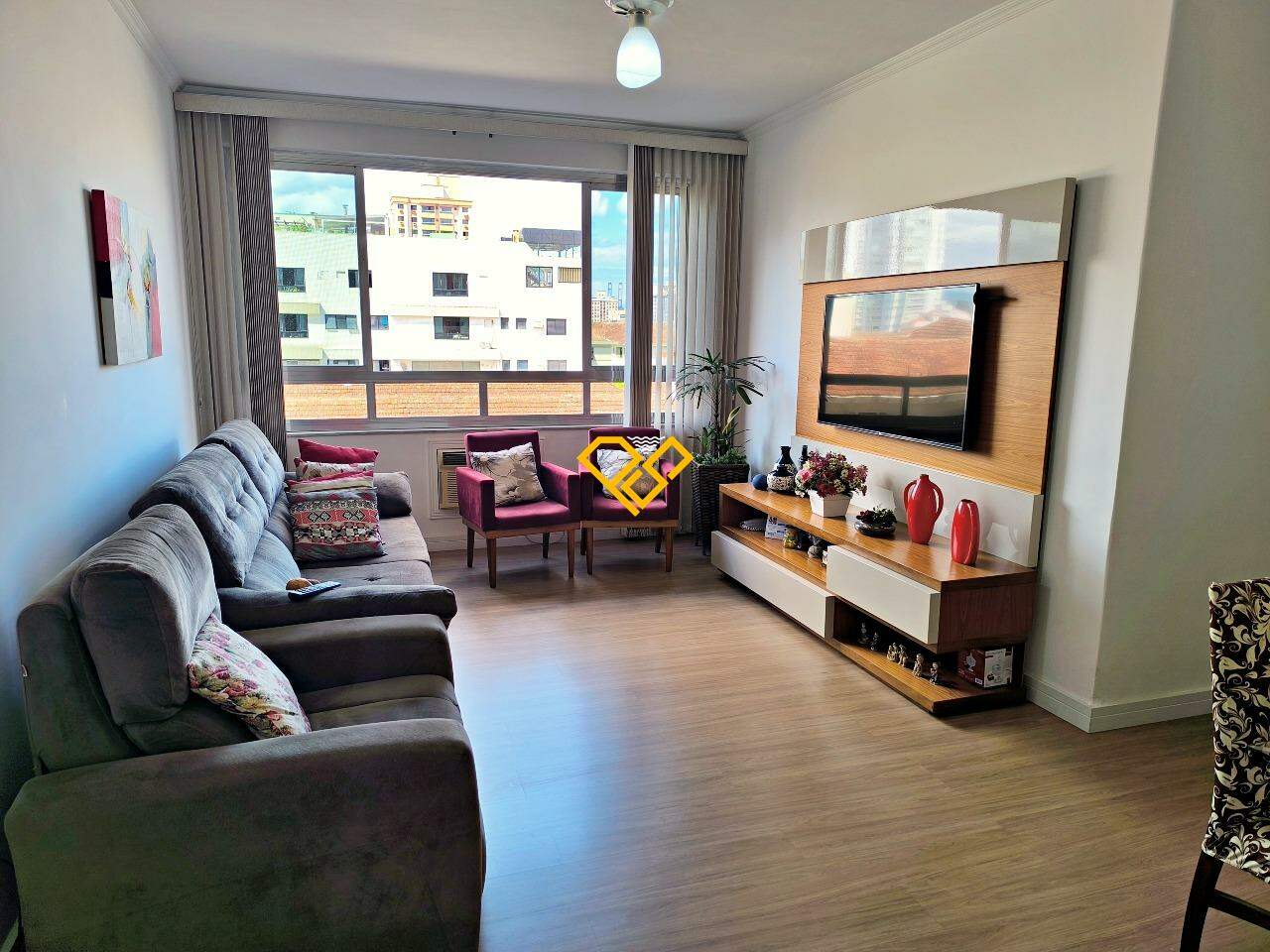 Apartamento à venda no Embaré: 