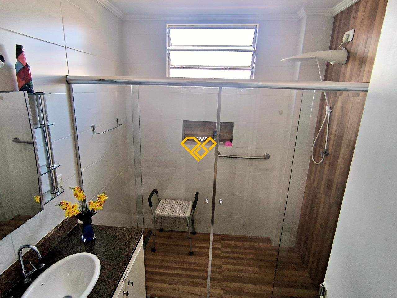 Apartamento à venda no Embaré: