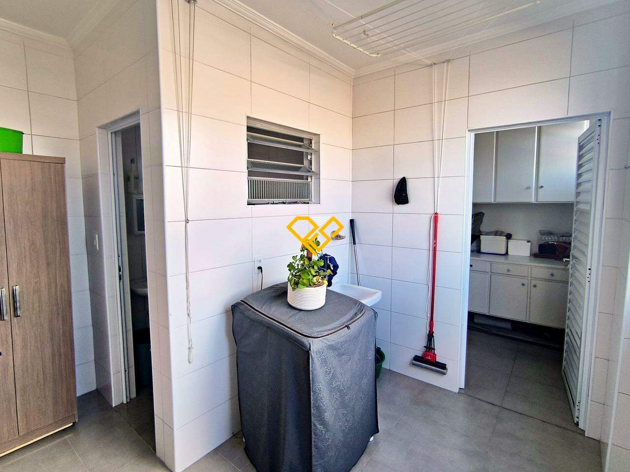 Apartamento à venda no Embaré:
