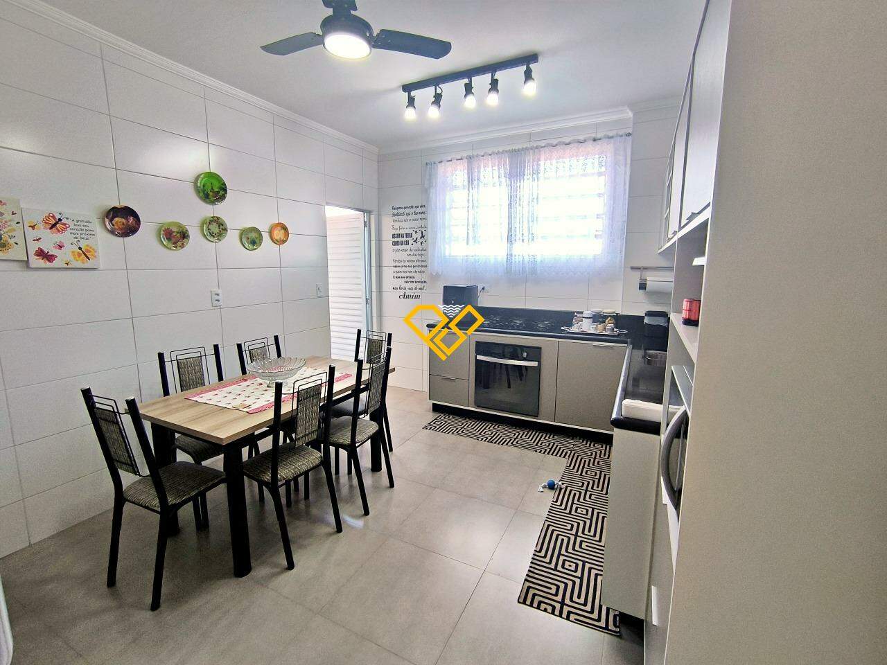 Apartamento à venda no Embaré: