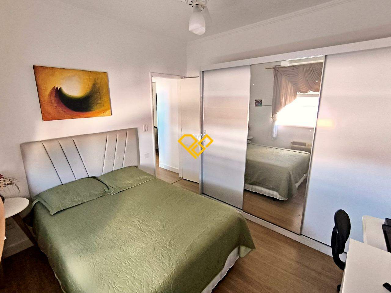Apartamento à venda no Embaré: