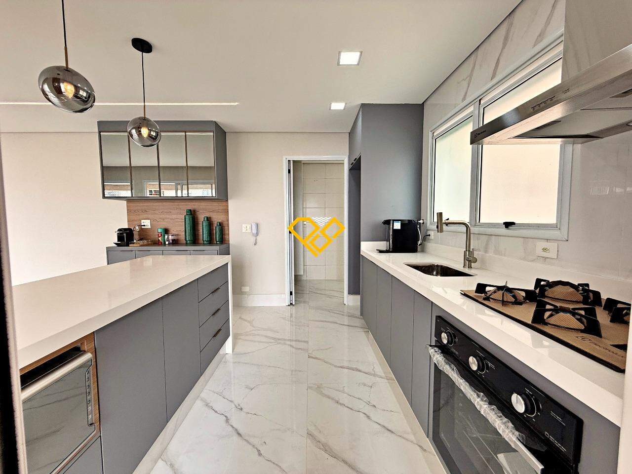 Apartamento à venda no Gonzaga: Cozinha