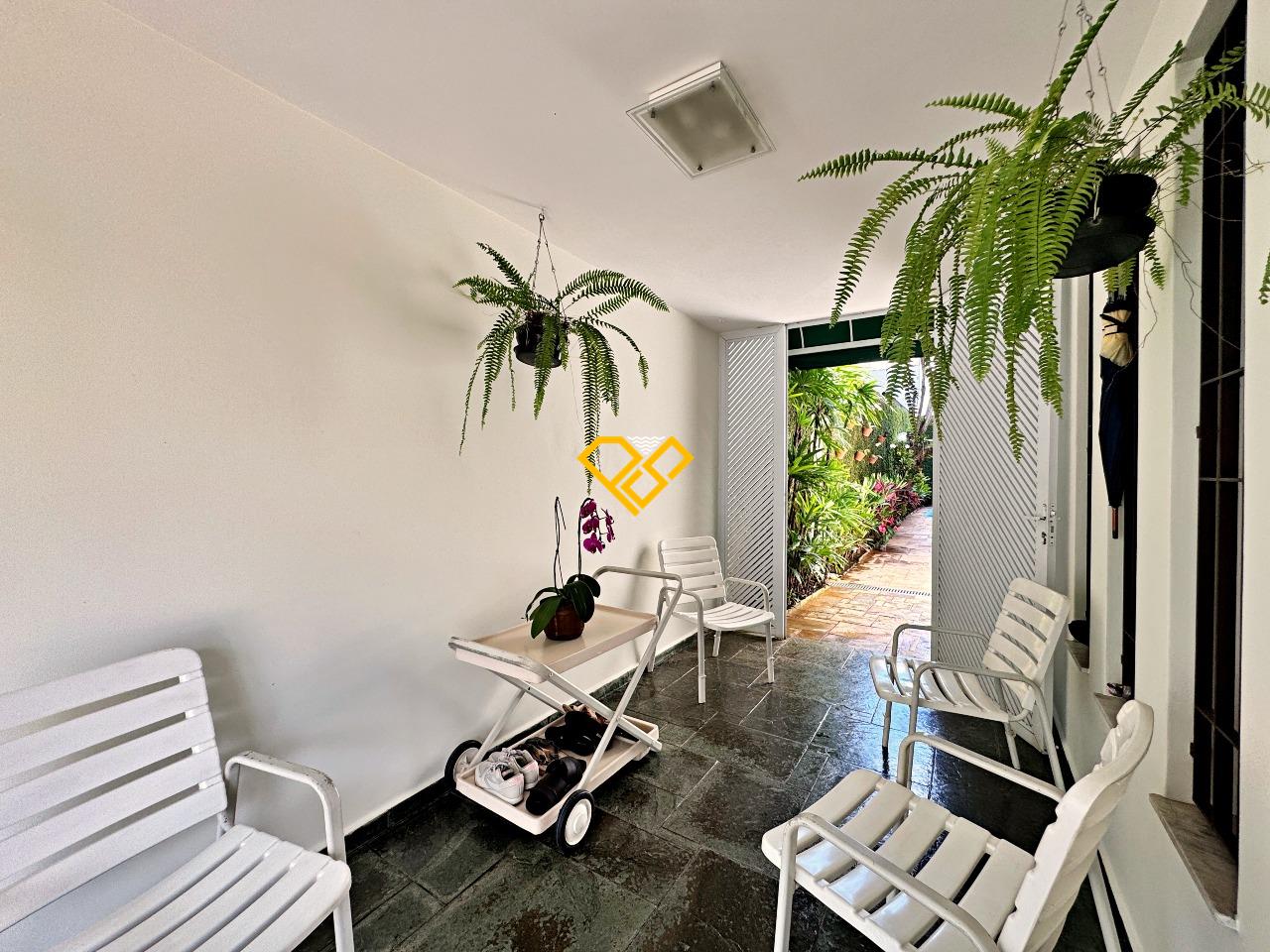 Sobrado à venda no Embaré: 