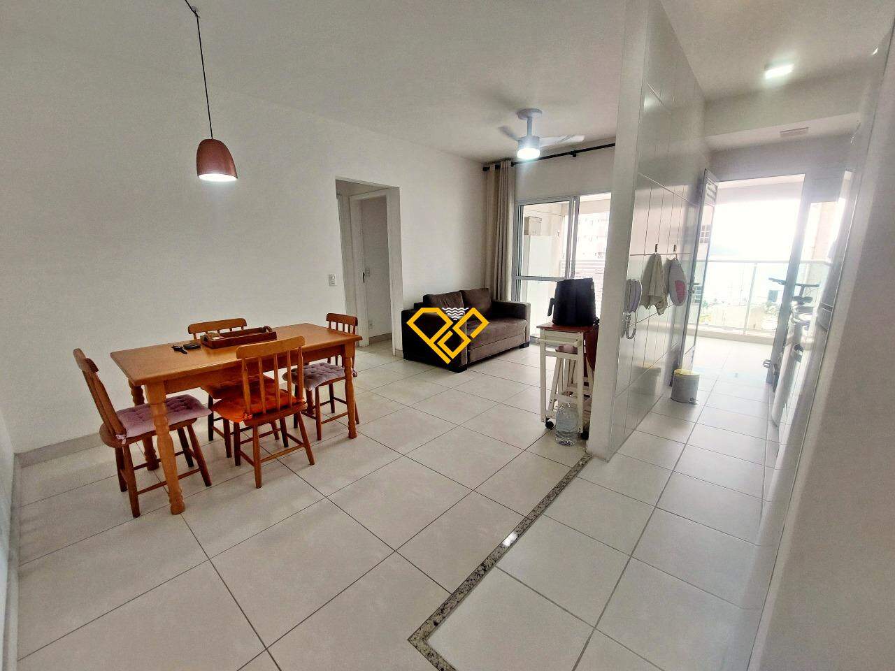 Apartamento à venda no José Menino: Sala e cozinha